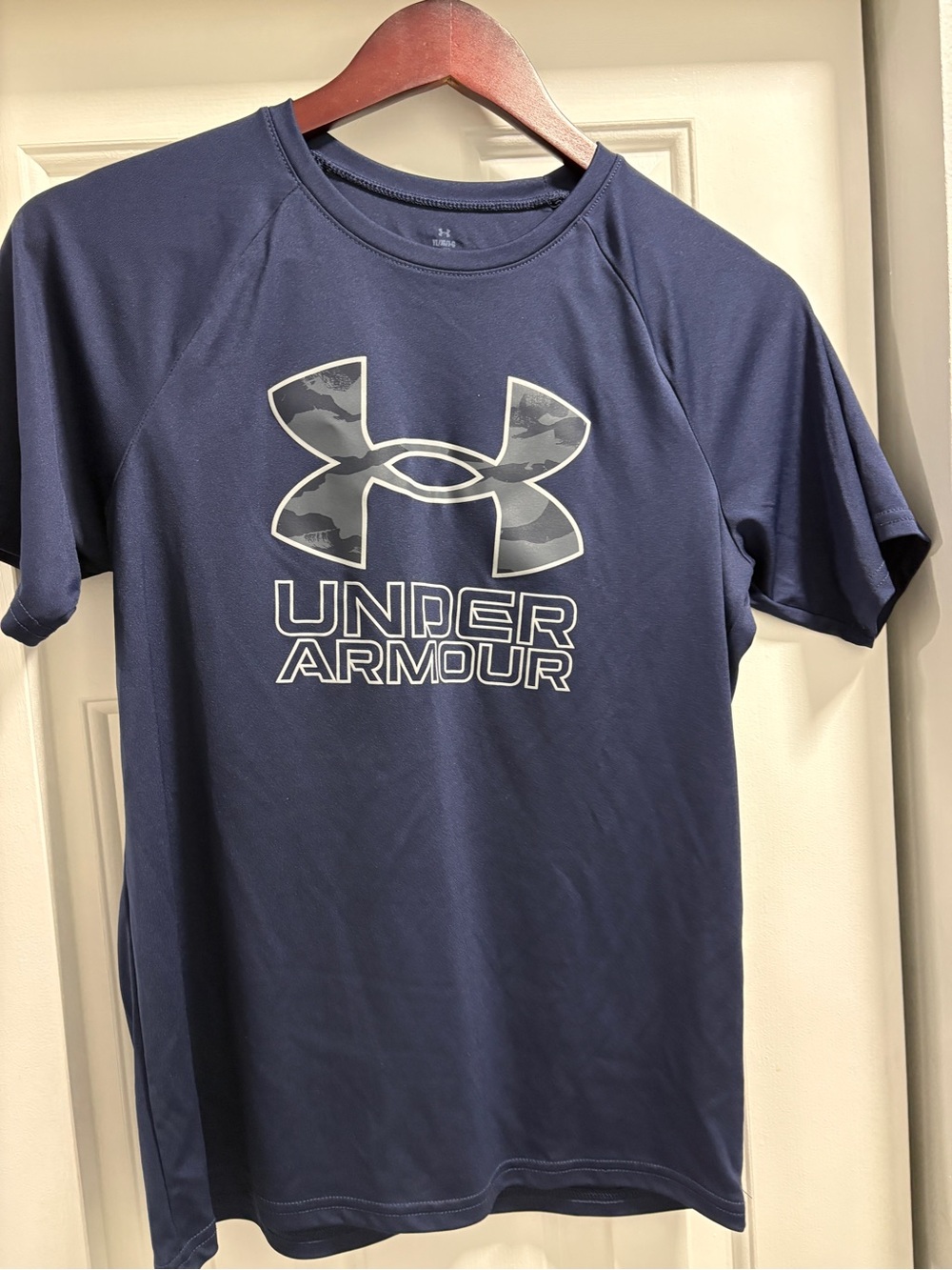 Title:
Under Armour Youth Large Navy Blue Logo Performance Shirt YL